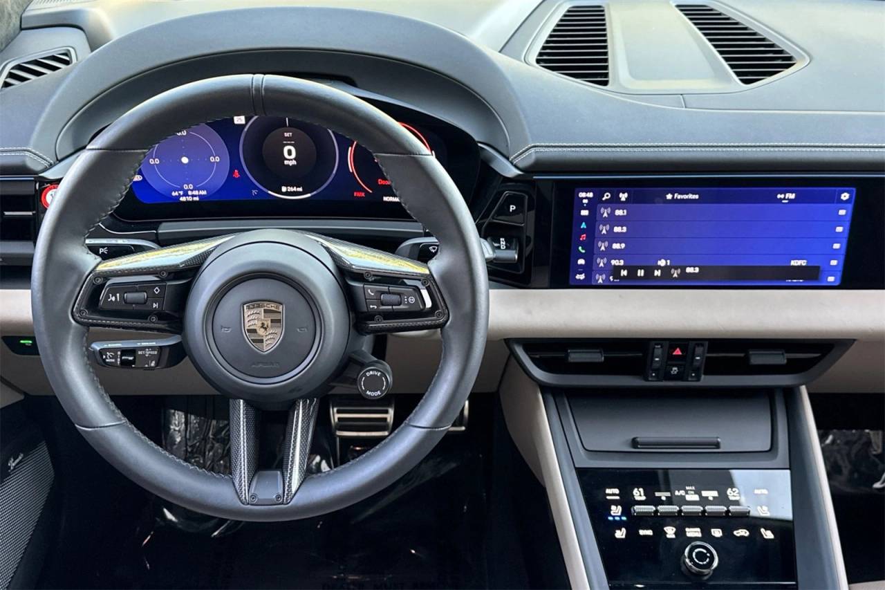 2024 Porsche Macan Macan Turbo Electric