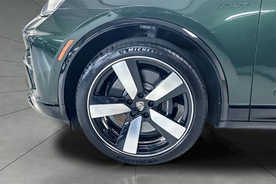 2024 Porsche Macan Macan Turbo Electric