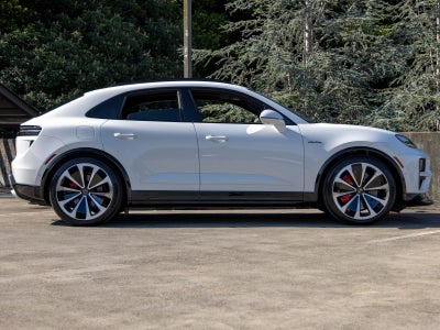 2025 Porsche Macan Turbo Electric