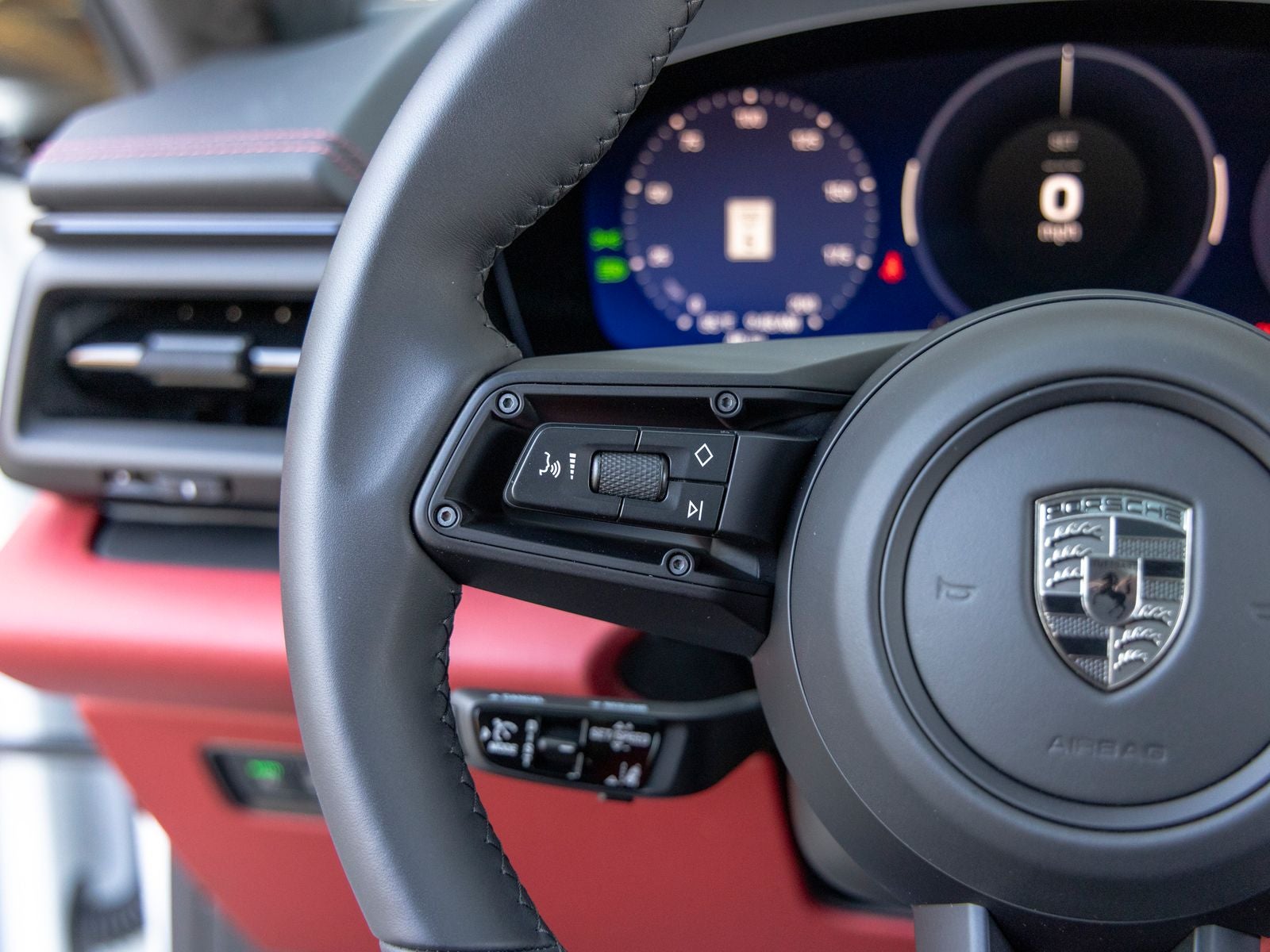 2025 Porsche Macan Turbo Electric