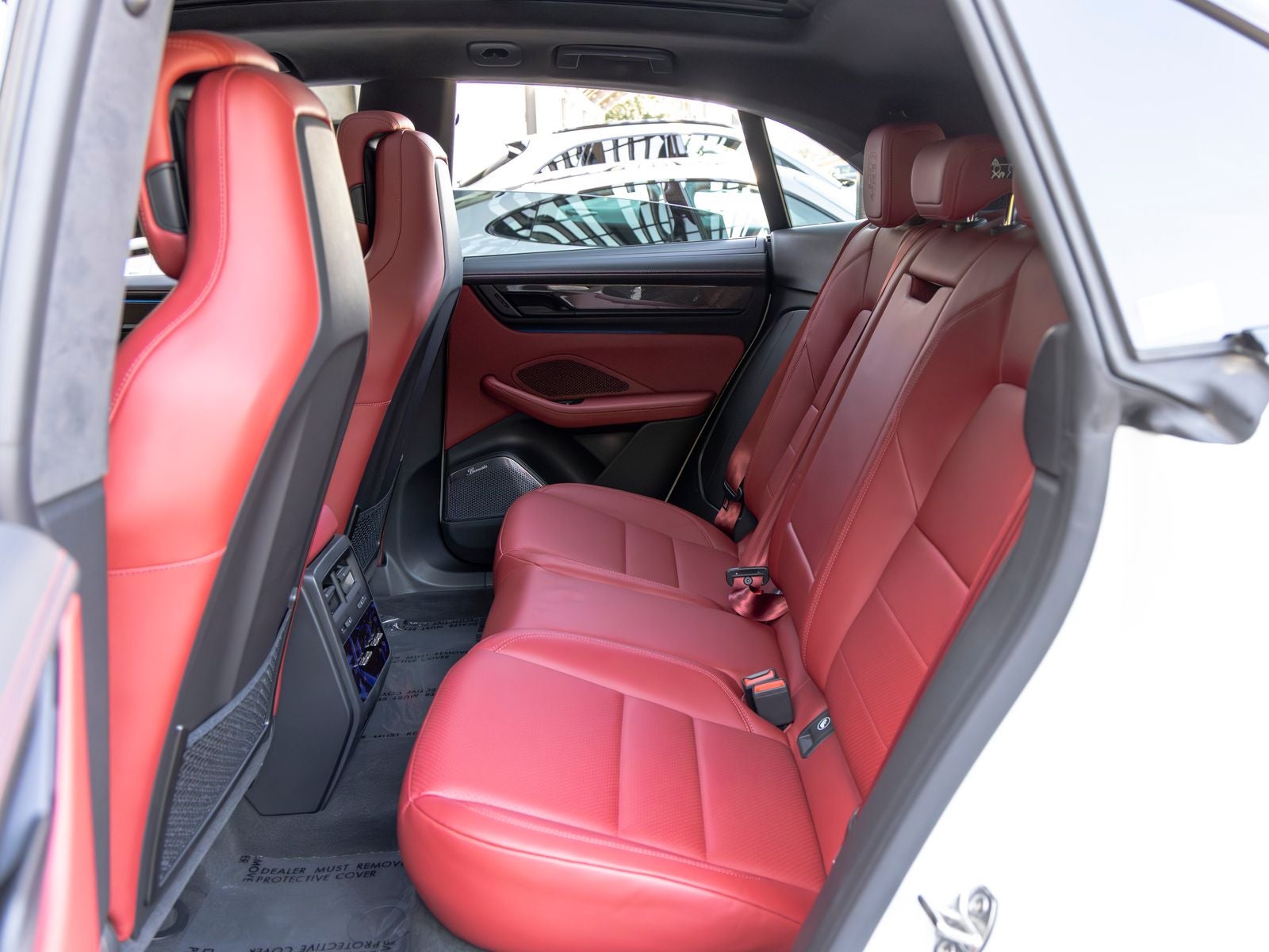 2025 Porsche Macan Turbo Electric