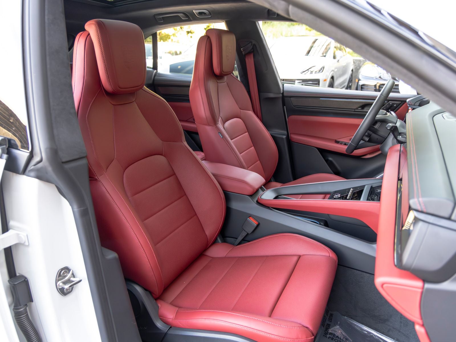 2025 Porsche Macan Turbo Electric
