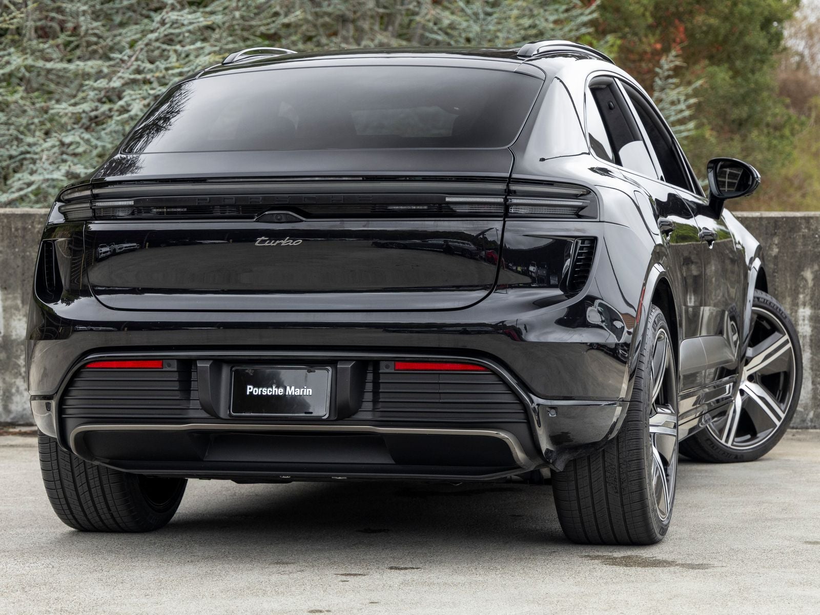 2024 Porsche Macan Macan Turbo