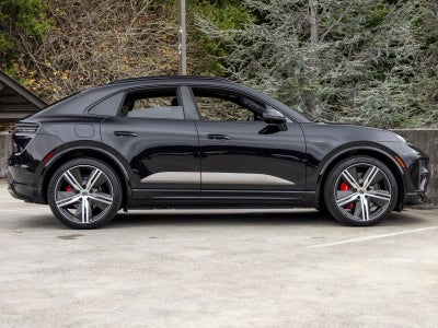 2024 Porsche Macan Macan Turbo