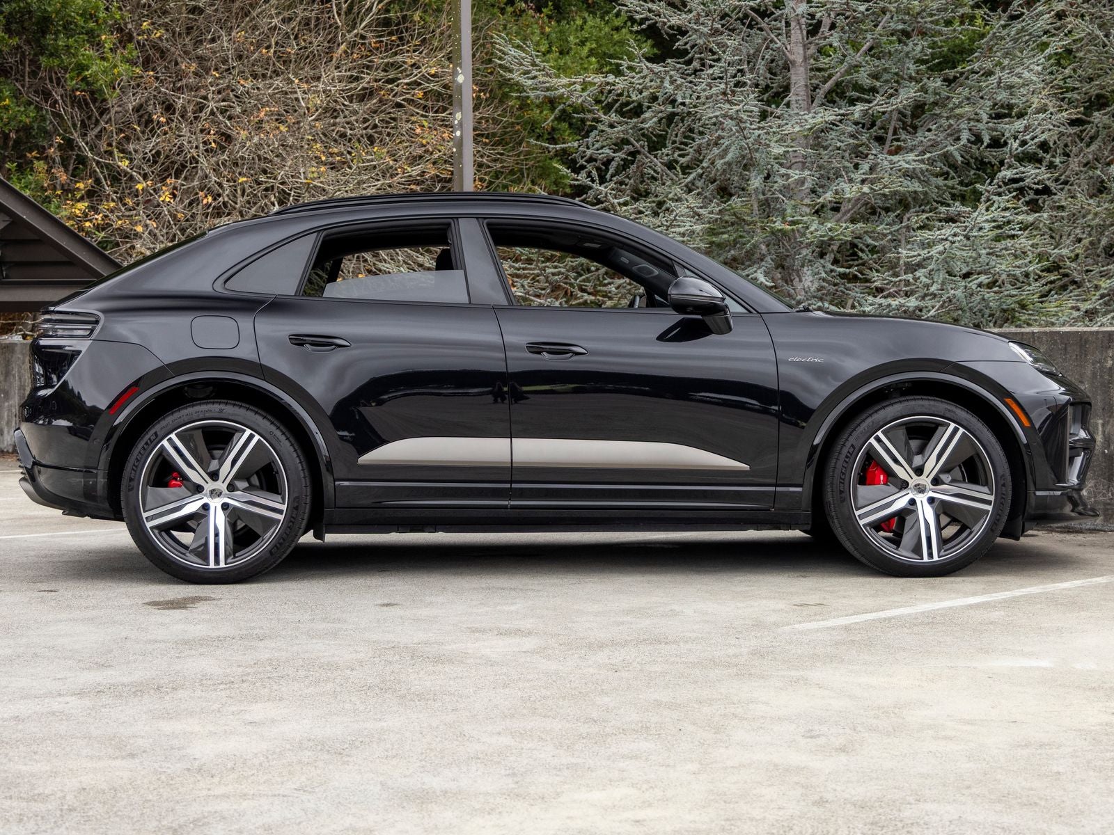 2024 Porsche Macan Macan Turbo