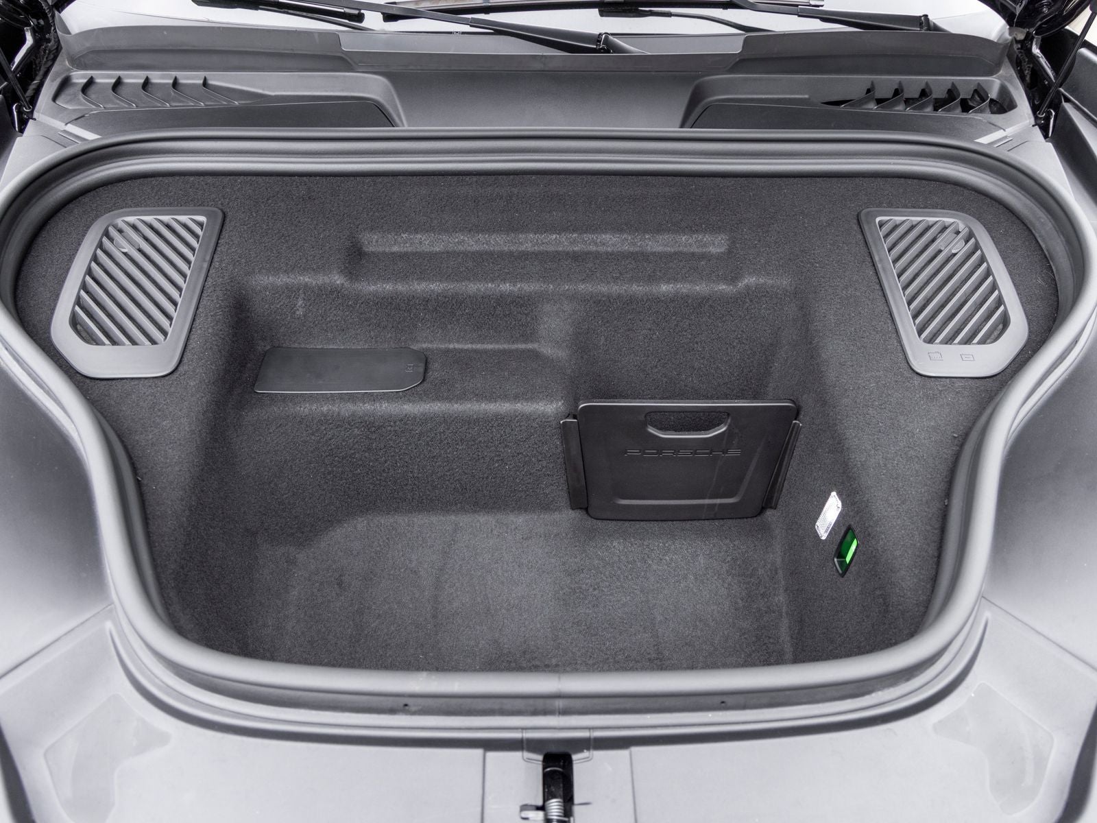 2024 Porsche Macan Macan Turbo