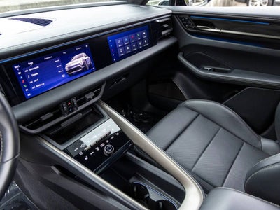 2024 Porsche Macan Macan Turbo