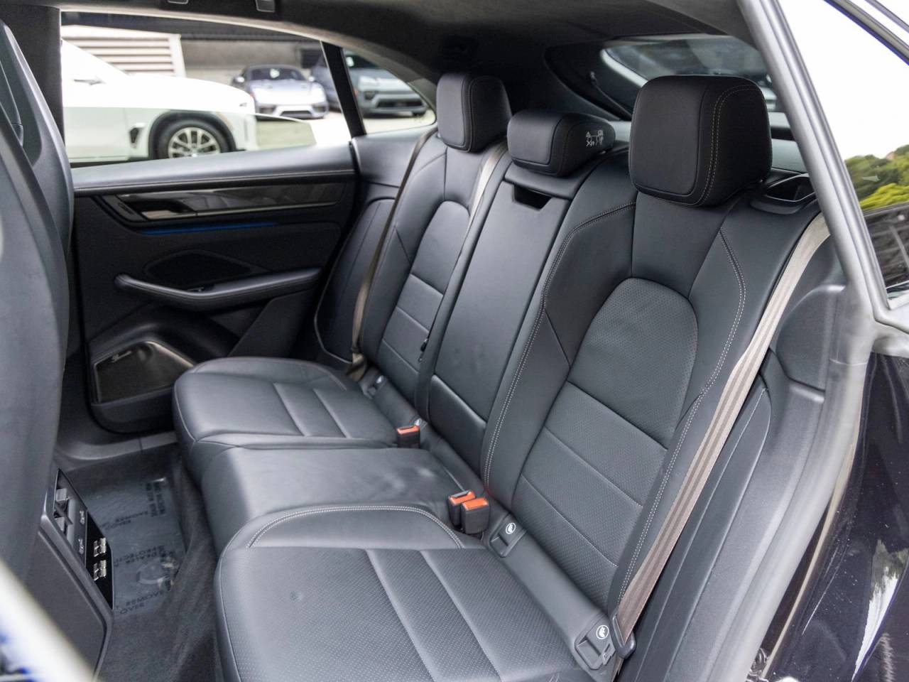 2024 Porsche Macan Macan Turbo