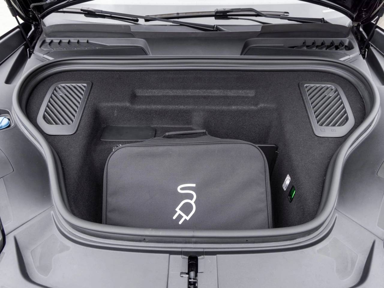 2024 Porsche Macan Macan Turbo