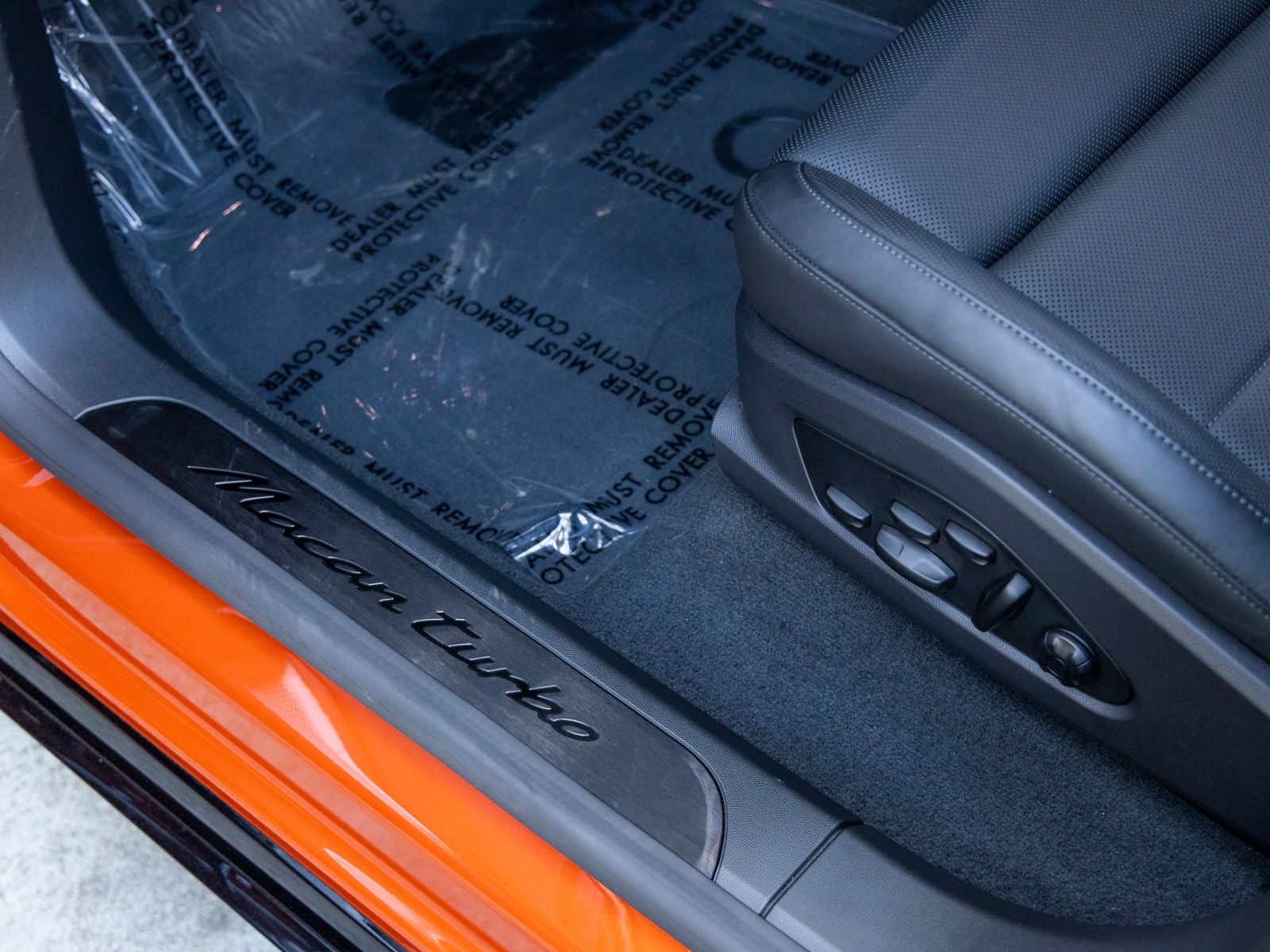 2024 Porsche Macan Macan Turbo Electric