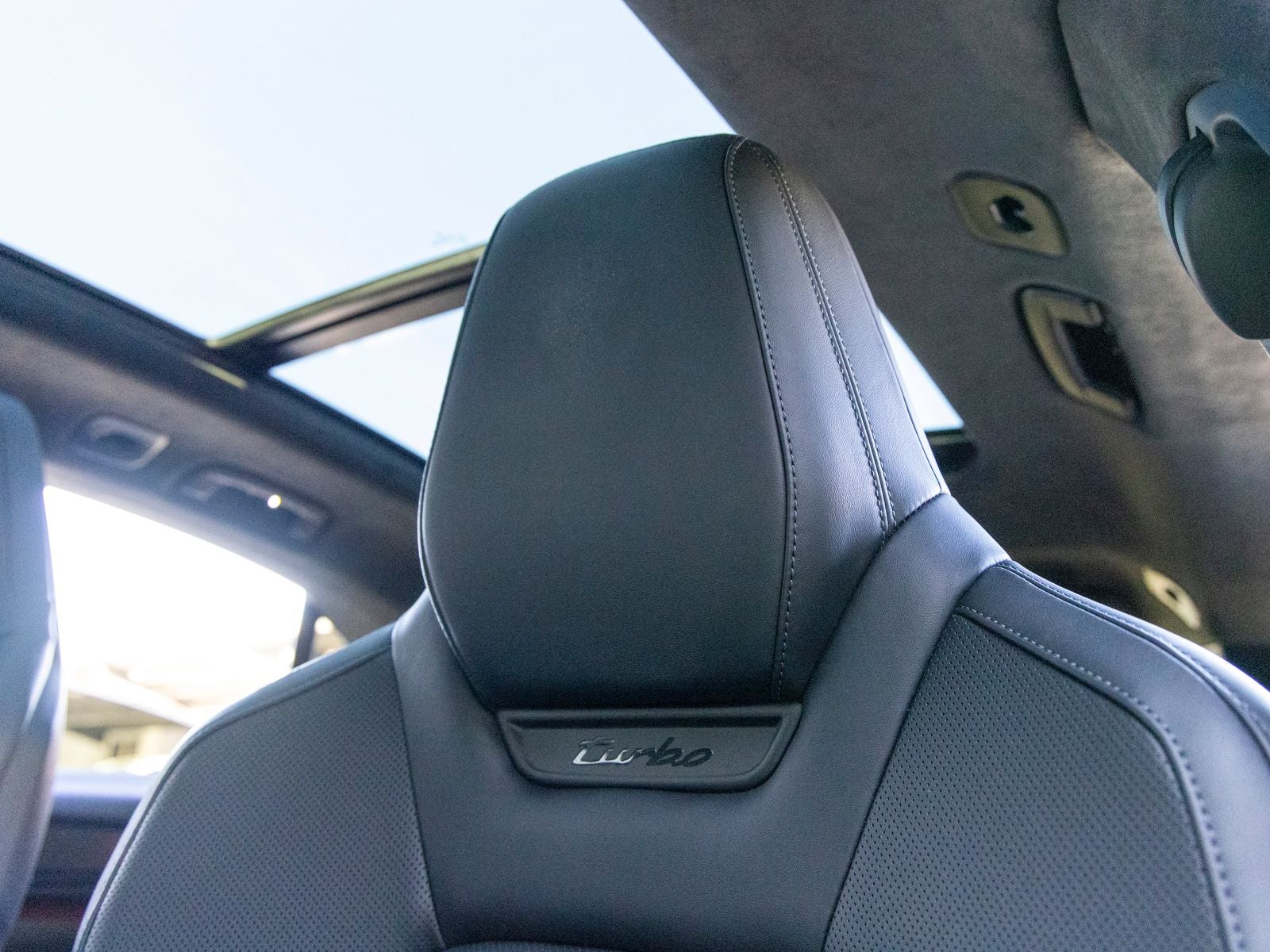 2024 Porsche Macan Macan Turbo Electric