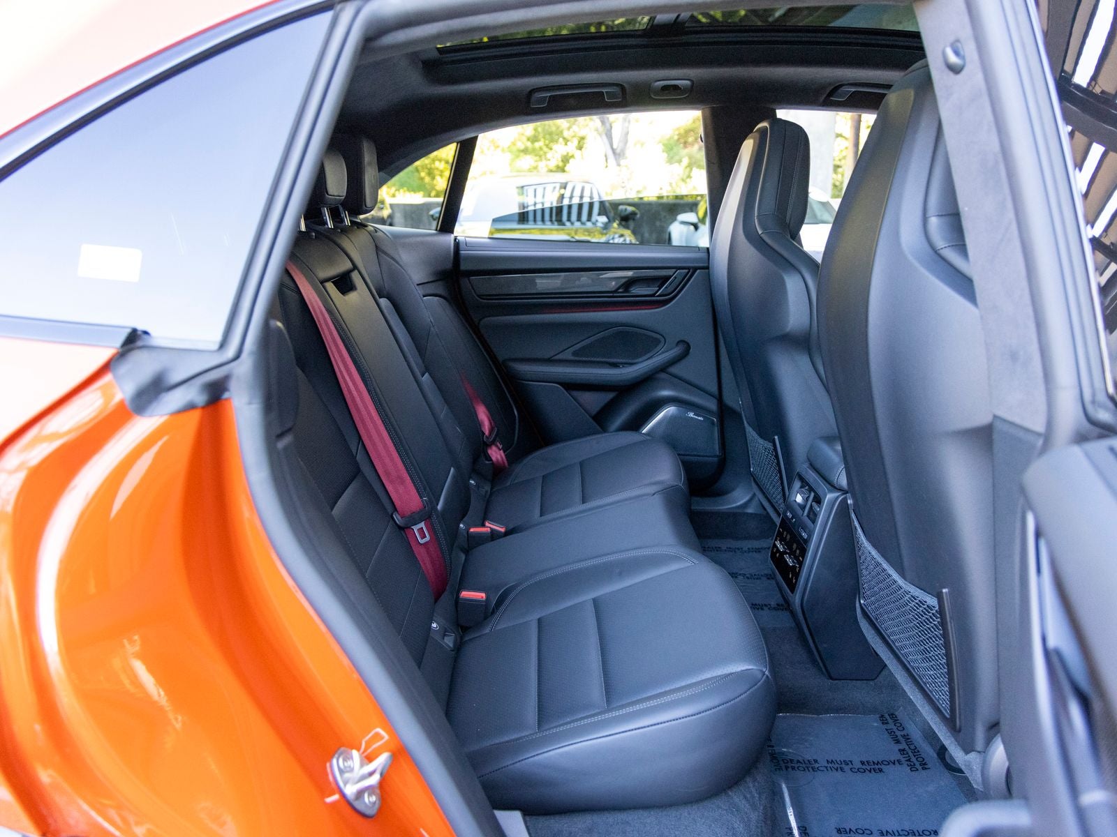 2024 Porsche Macan Macan Turbo Electric