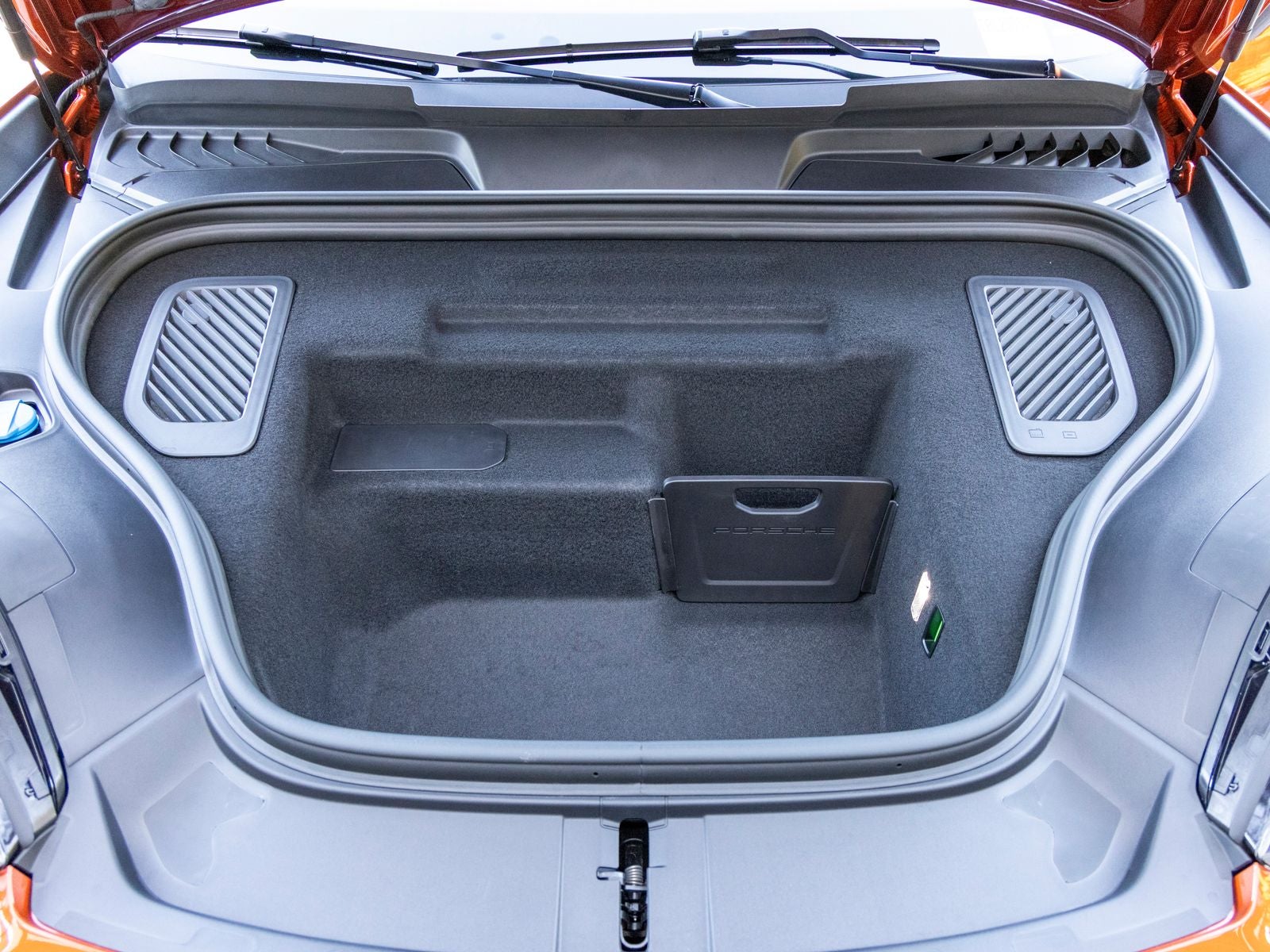 2024 Porsche Macan Macan Turbo Electric