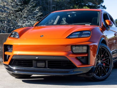 2024 Porsche Macan Macan Turbo Electric