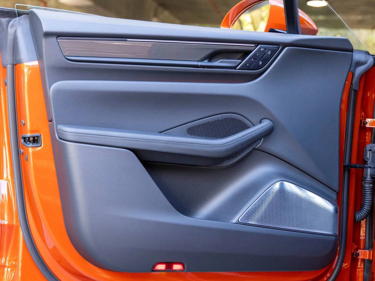 2024 Porsche Macan Macan Turbo Electric