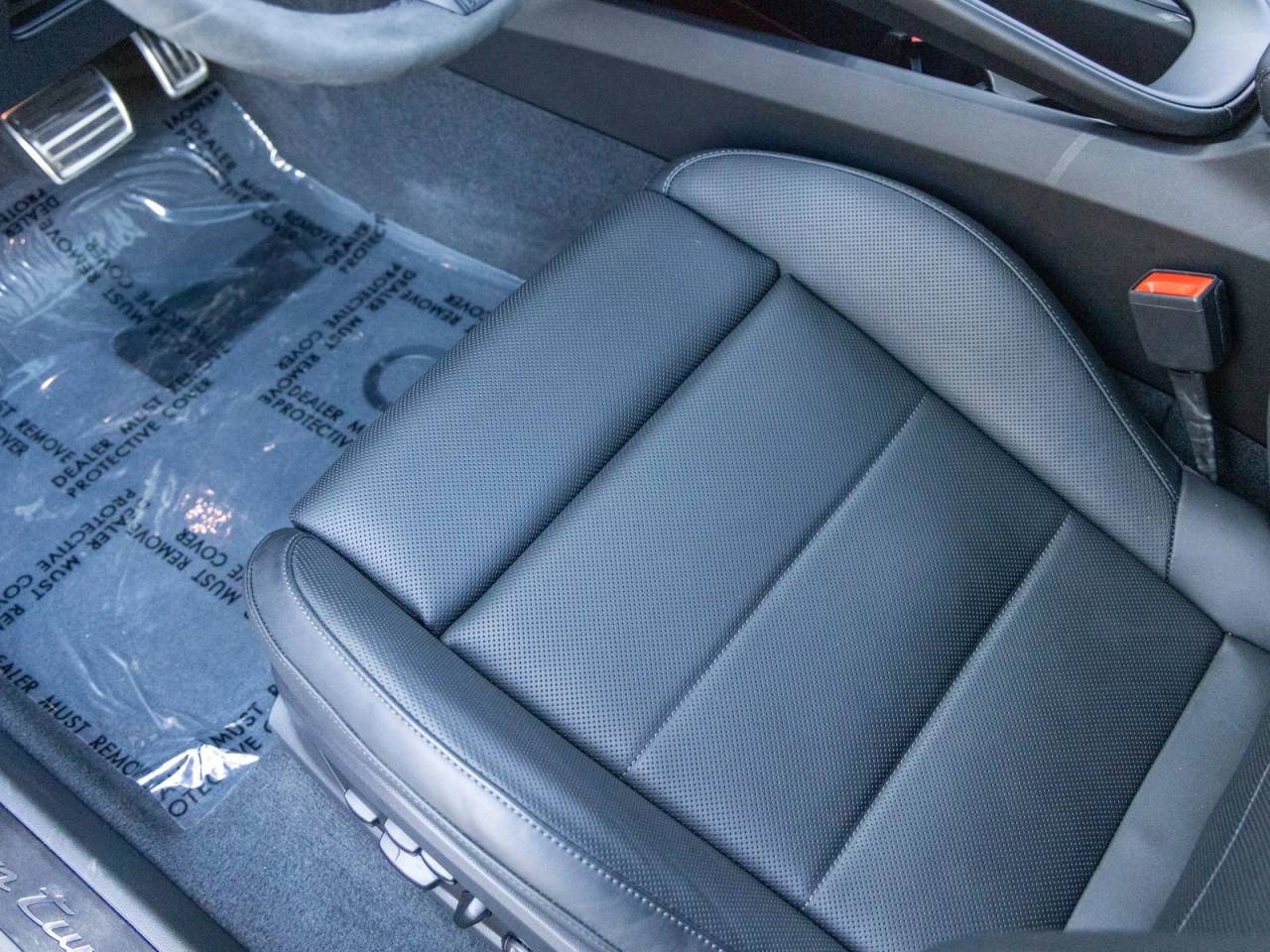 2024 Porsche Macan Macan Turbo Electric