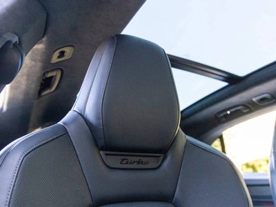 2024 Porsche Macan Macan Turbo Electric