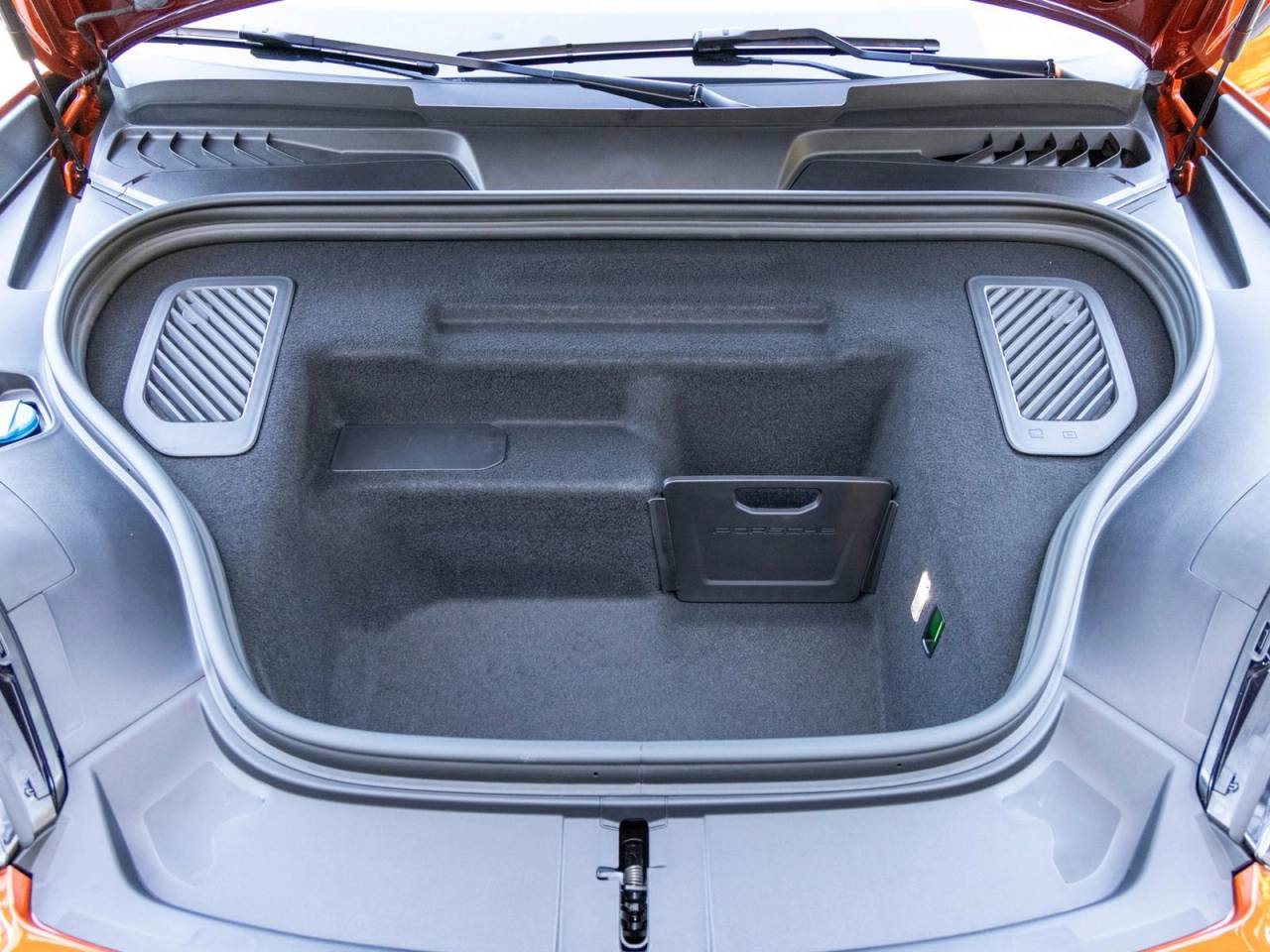 2024 Porsche Macan Macan Turbo Electric