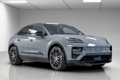 2025 Porsche Macan Macan Turbo Electric