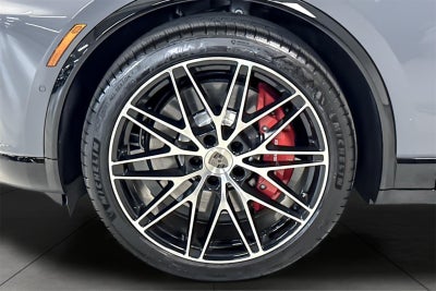 2025 Porsche Macan Macan Turbo Electric