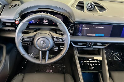 2025 Porsche Macan Macan Turbo Electric