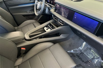 2025 Porsche Macan Macan Turbo Electric