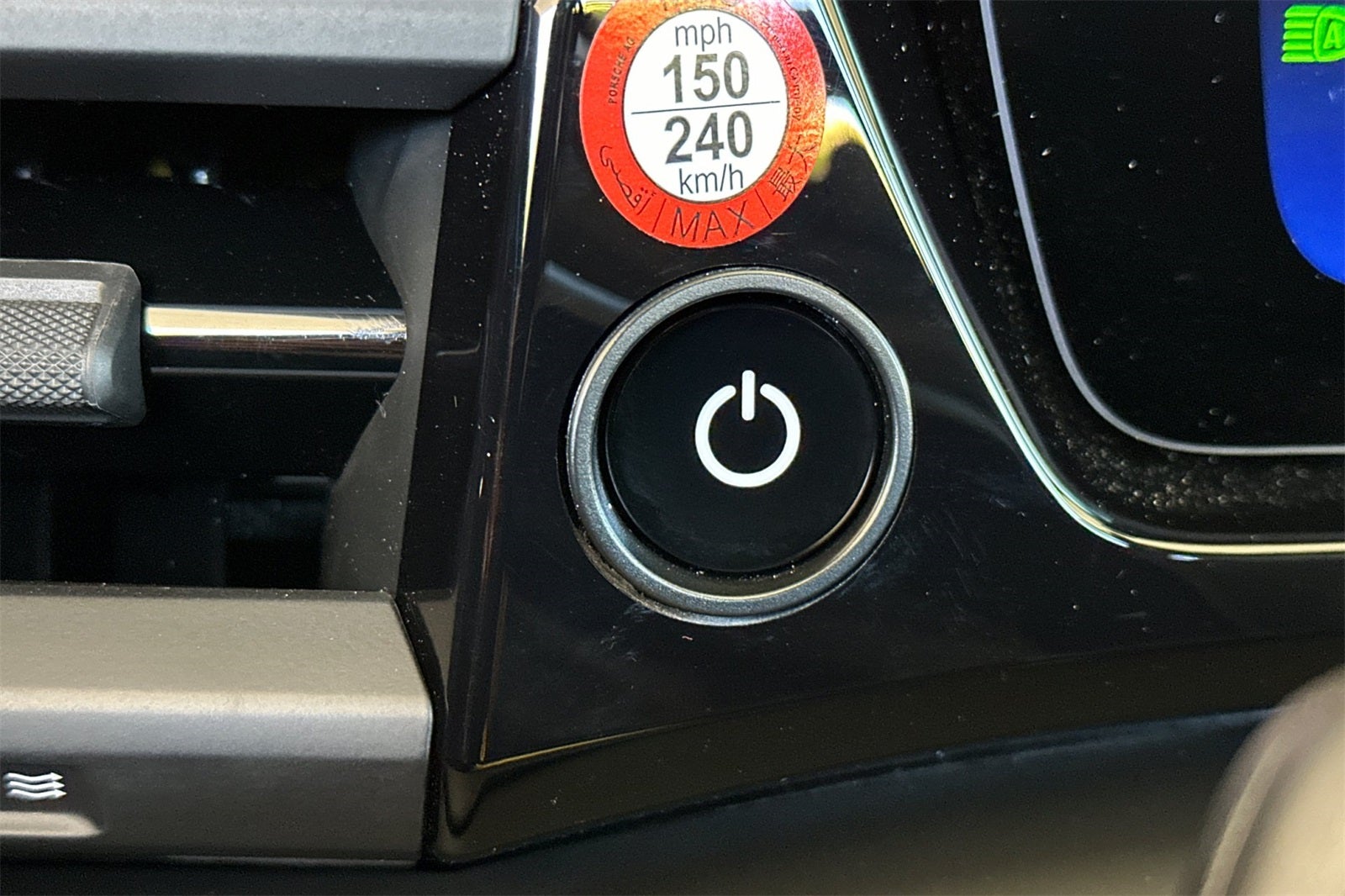 2025 Porsche Macan Macan Turbo Electric