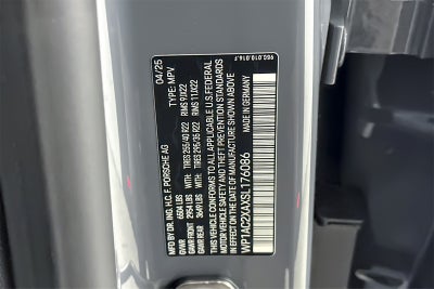 2025 Porsche Macan Macan Turbo Electric