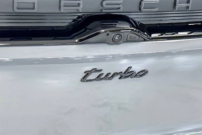 2025 Porsche Macan Macan Turbo Electric