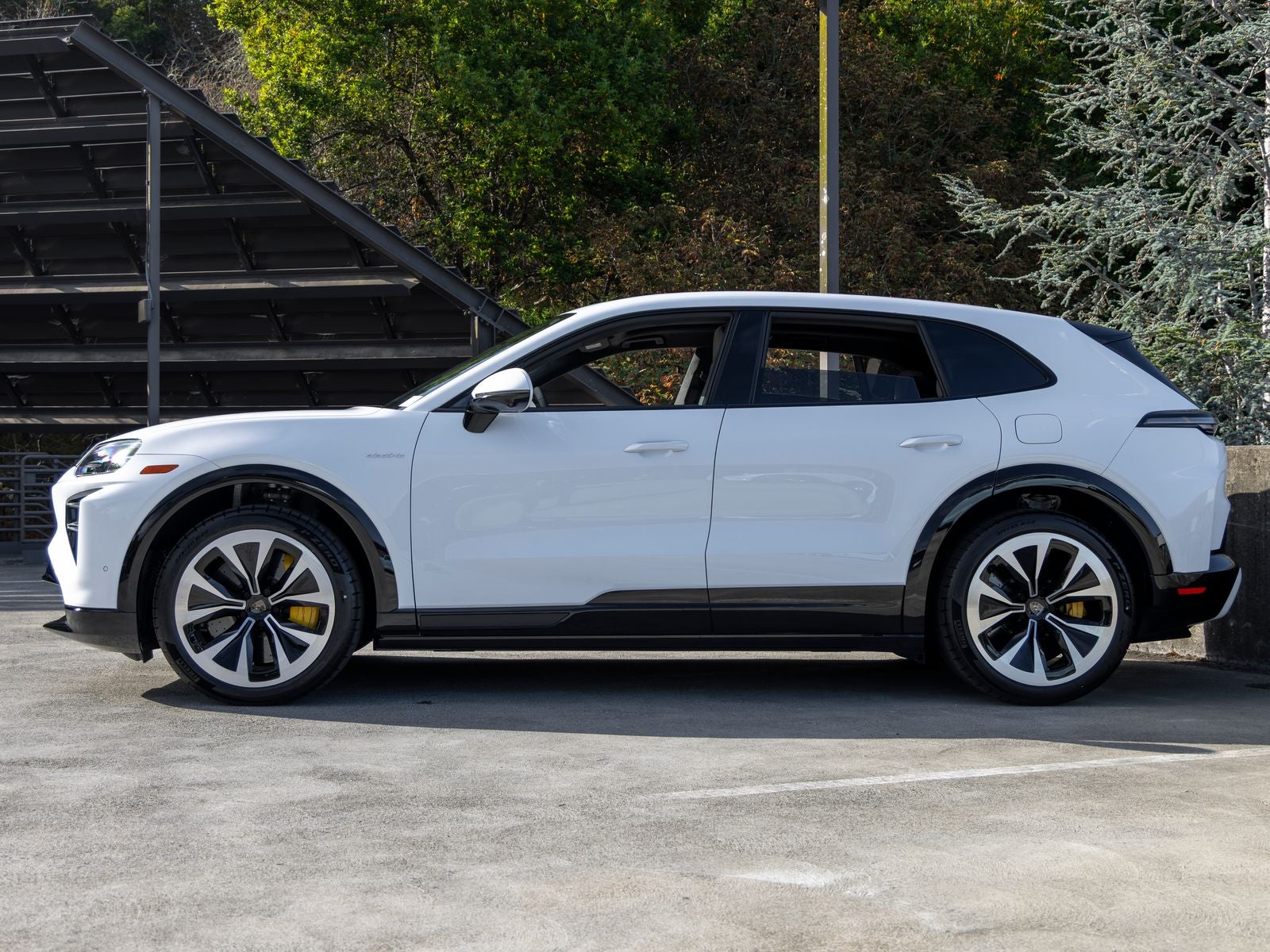 2026 Porsche Cayenne Cayenne Turbo Electric