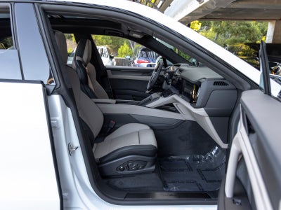 2026 Porsche Cayenne Cayenne Turbo Electric
