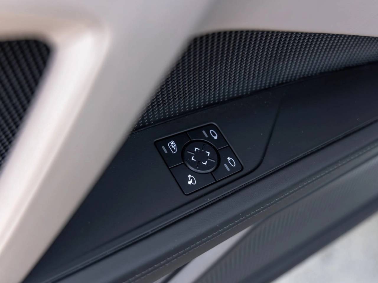 2026 Porsche Cayenne Cayenne Turbo Electric