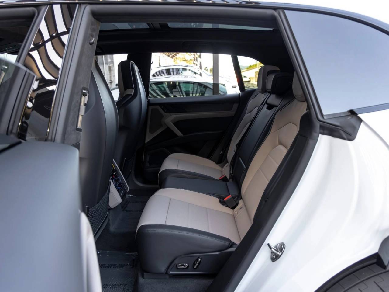 2026 Porsche Cayenne Cayenne Turbo Electric