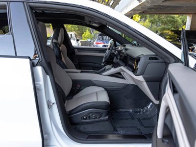 2026 Porsche Cayenne Cayenne Turbo Electric