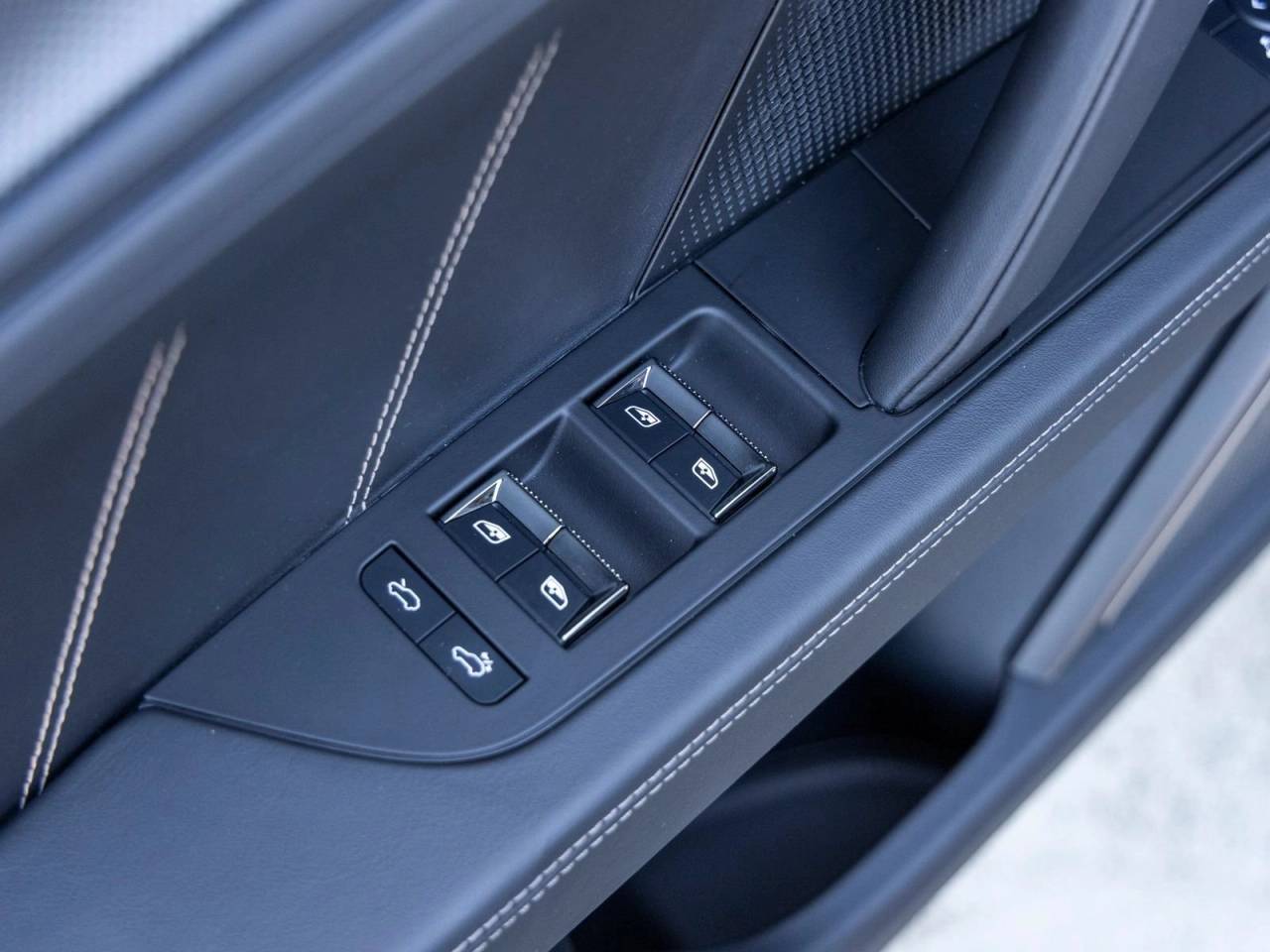 2026 Porsche Cayenne Cayenne Turbo Electric