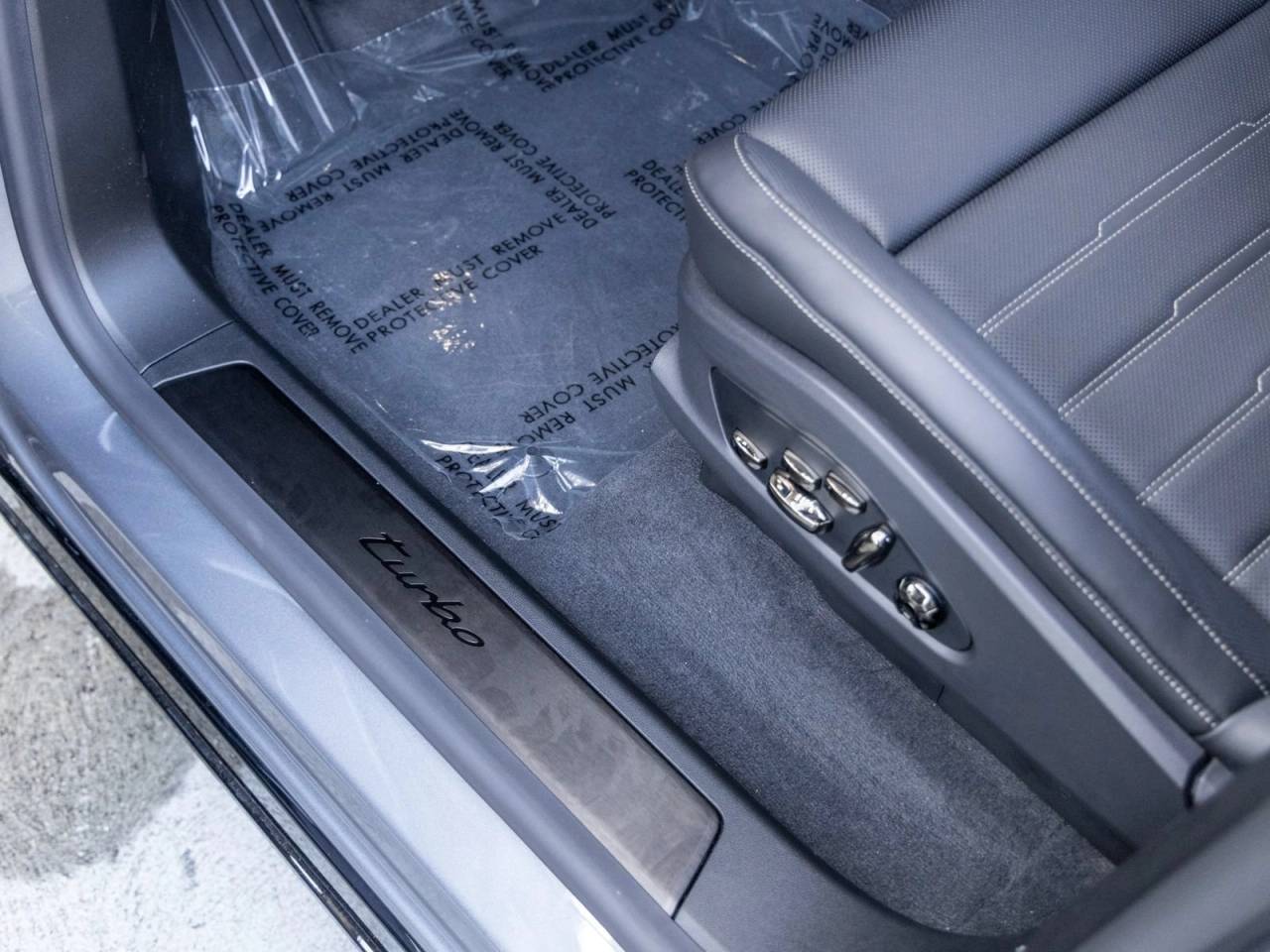 2026 Porsche Cayenne Cayenne Turbo Electric