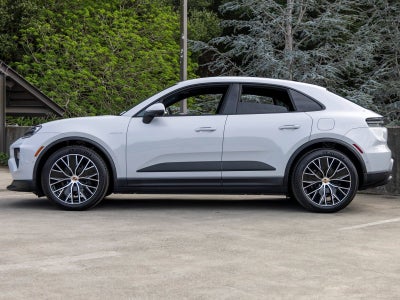 2025 Porsche Macan Macan Electric