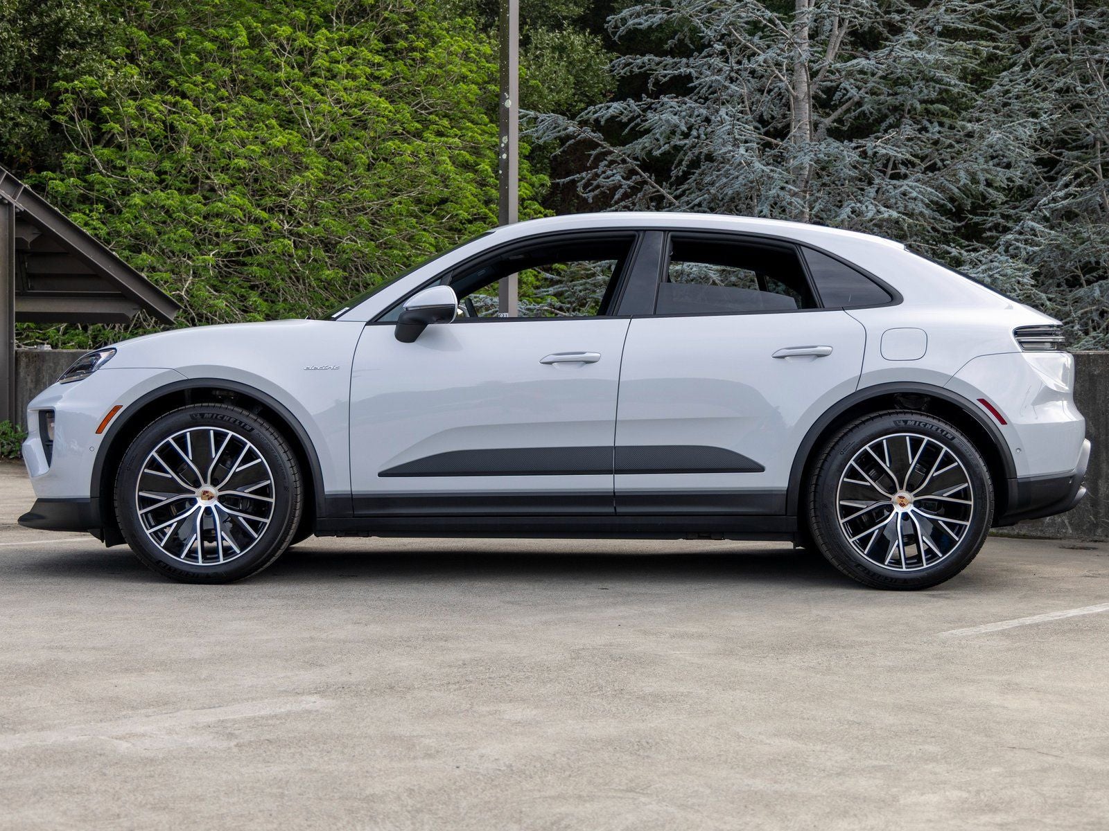 2025 Porsche Macan Macan Electric