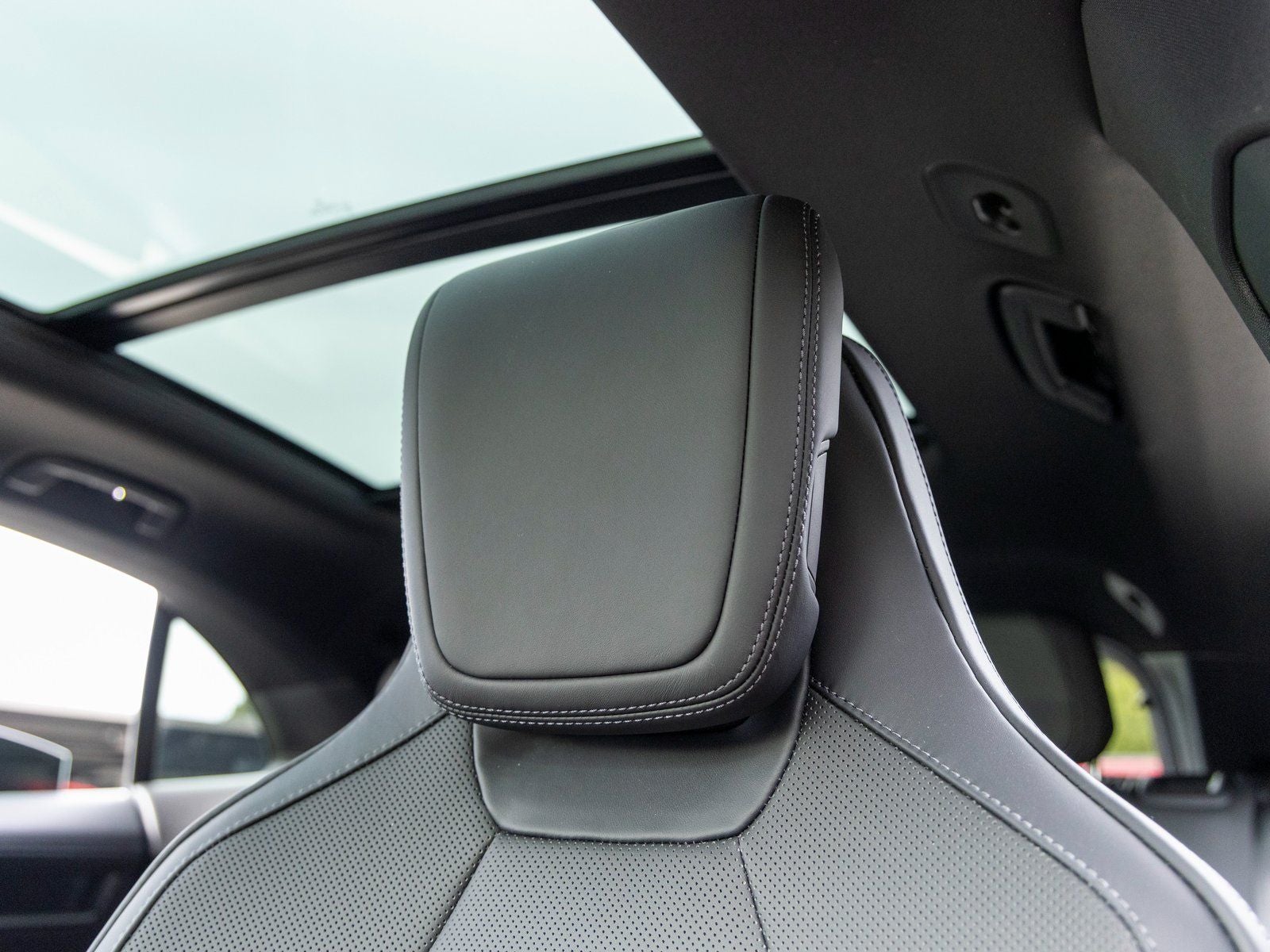 2025 Porsche Macan Macan Electric