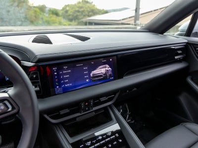 2025 Porsche Macan Macan Electric