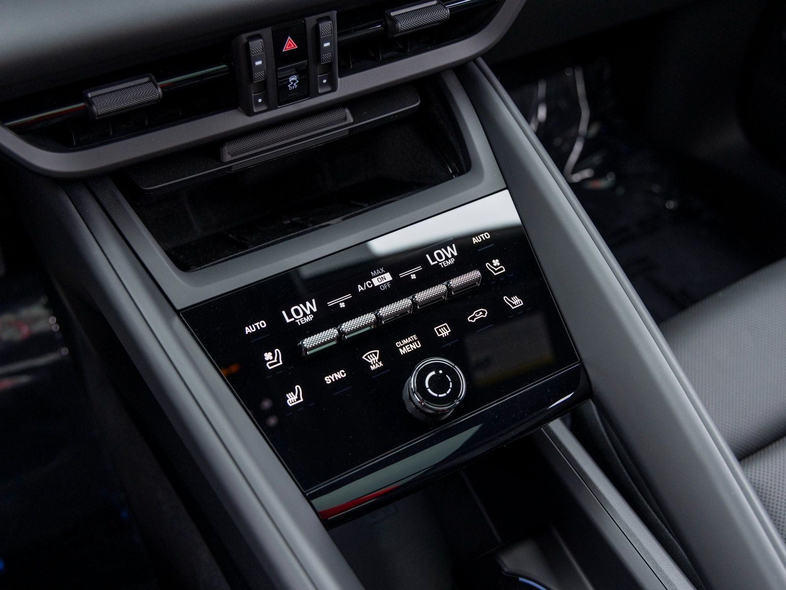 2025 Porsche Macan Macan Electric