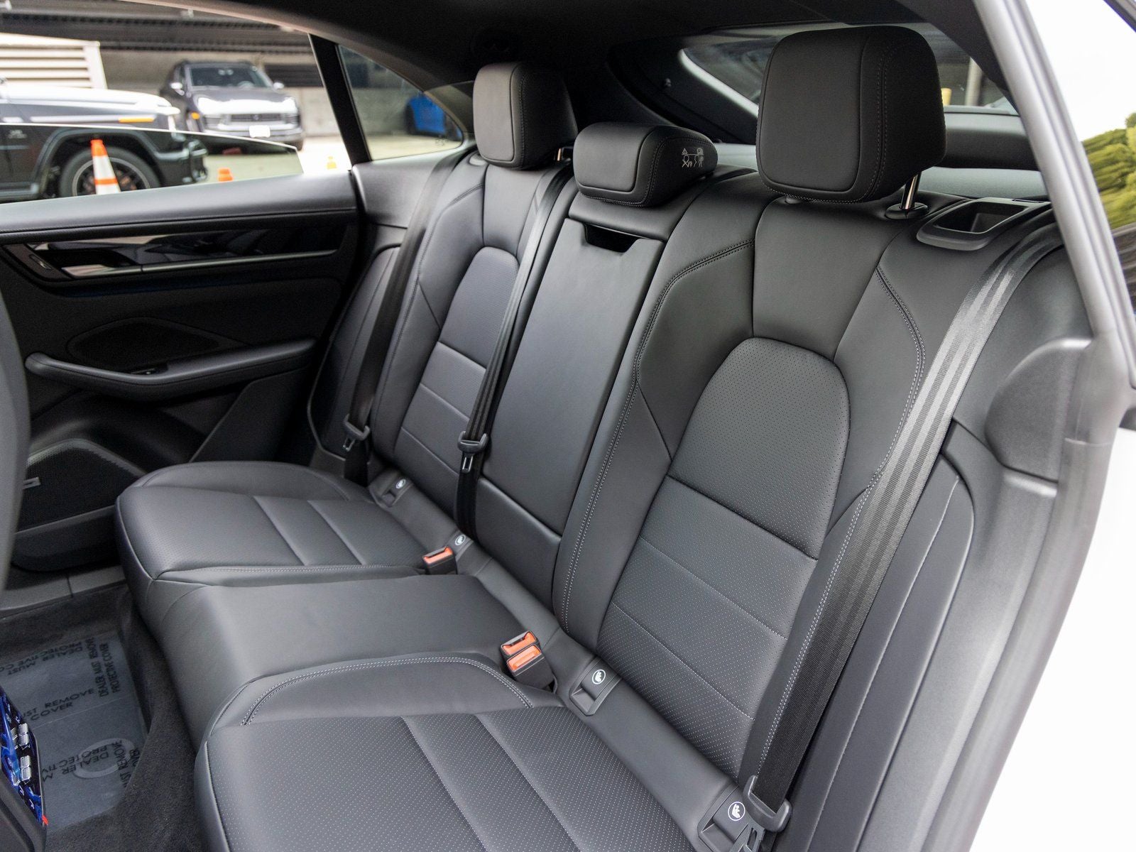 2025 Porsche Macan Macan Electric