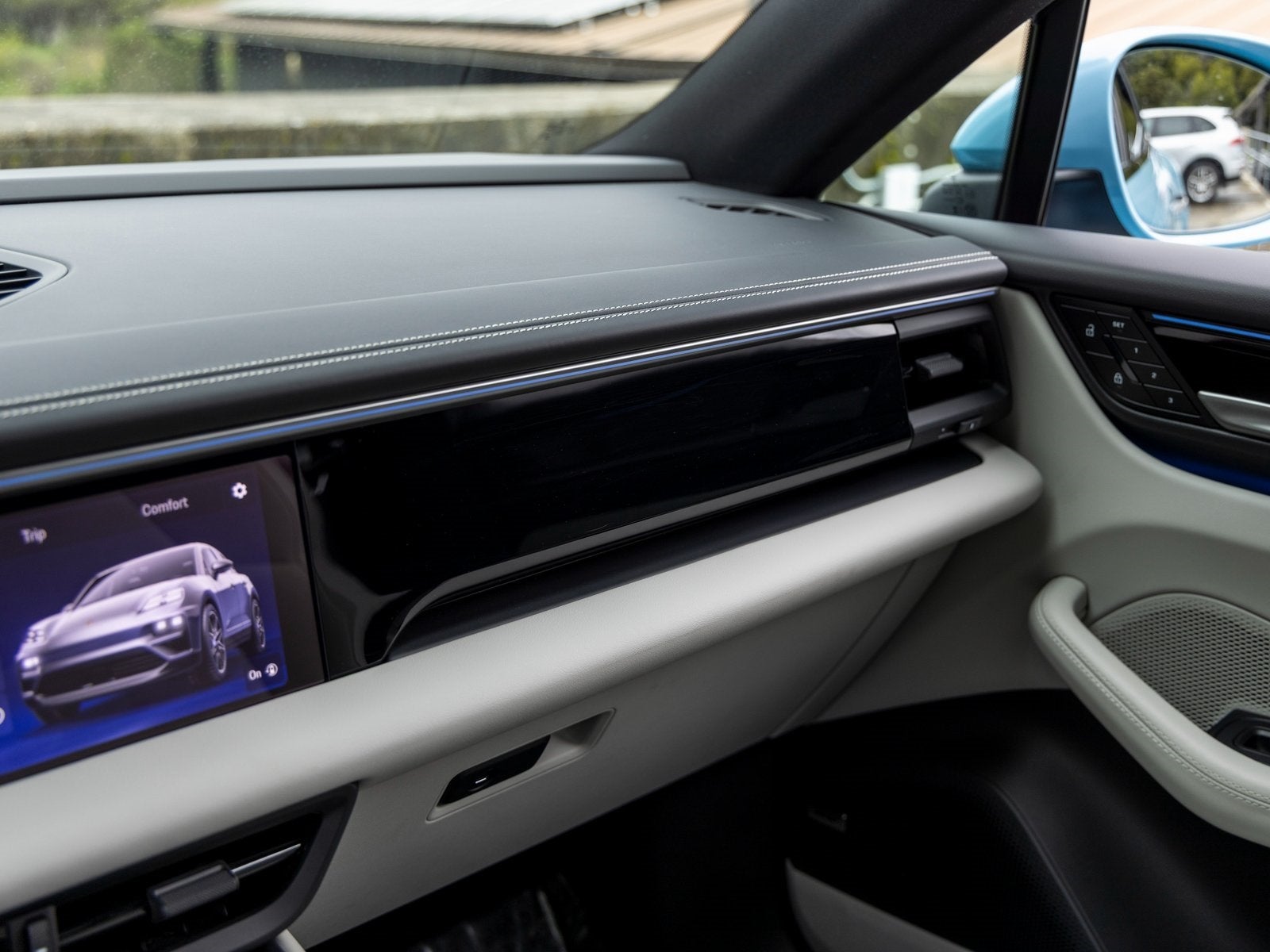 2025 Porsche Macan Macan Electric