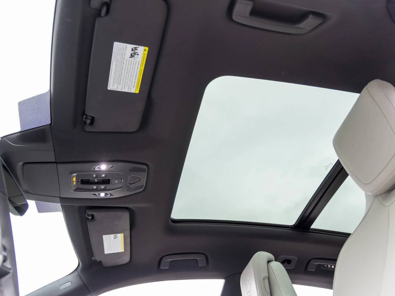 2025 Porsche Macan Macan Electric