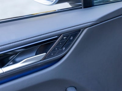 2025 Porsche Macan Macan Electric