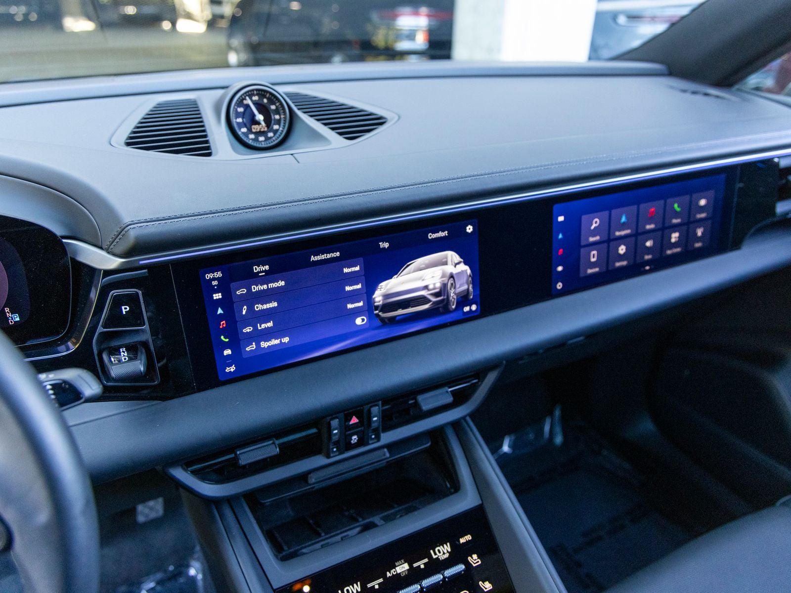 2025 Porsche Macan Macan Electric