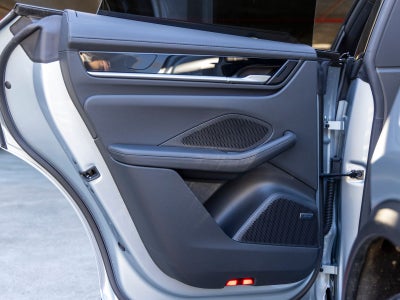 2025 Porsche Macan Macan Electric