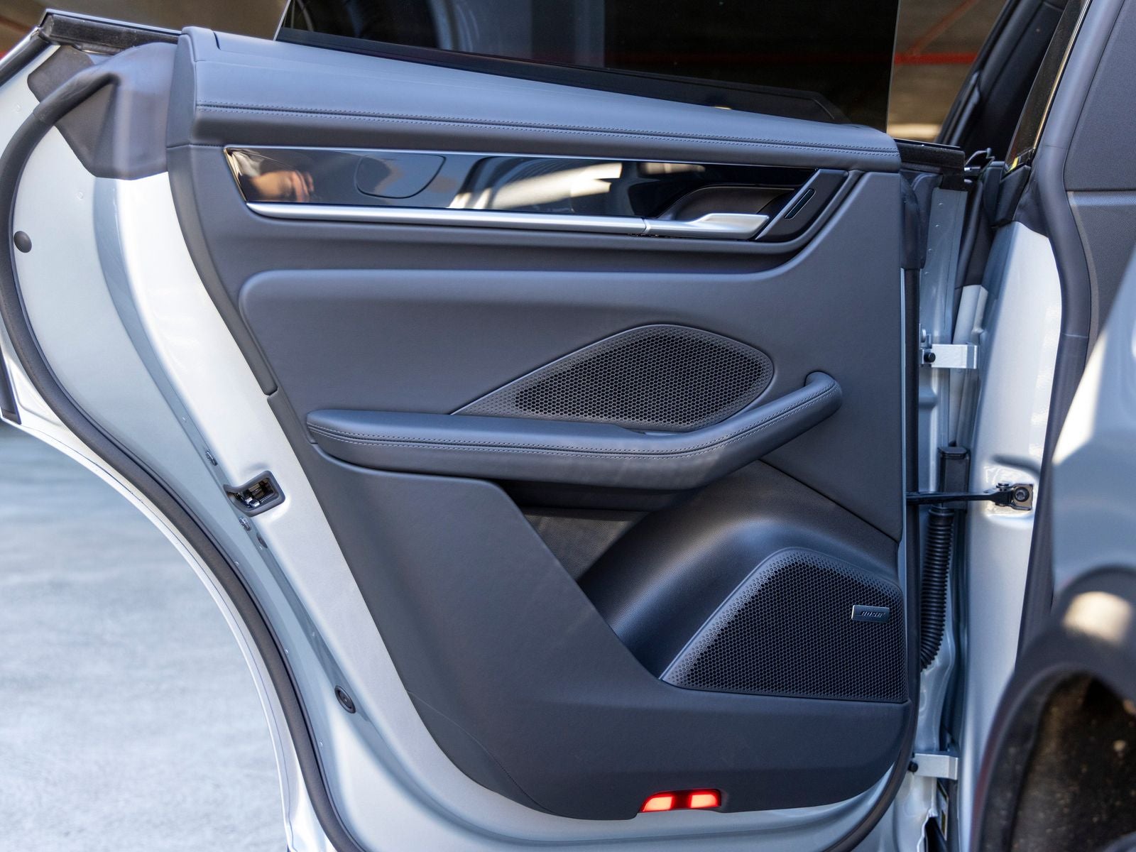 2025 Porsche Macan Macan Electric