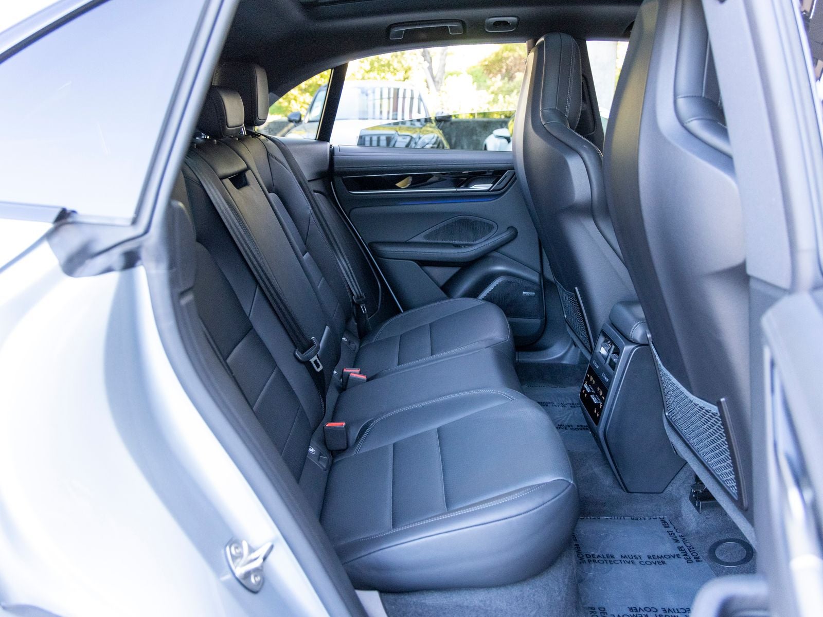 2025 Porsche Macan Macan Electric