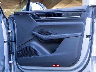 2025 Porsche Macan Macan Electric